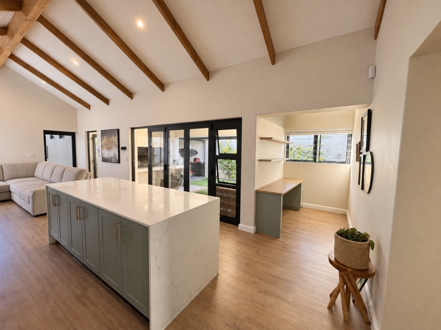 3 Bedroom Property for Sale in Sandown Western Cape